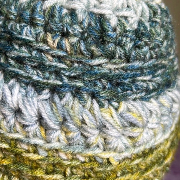 Crochet newsboy medium rose hat soft acrylic yarn new beautiful - Picture 9 of 13